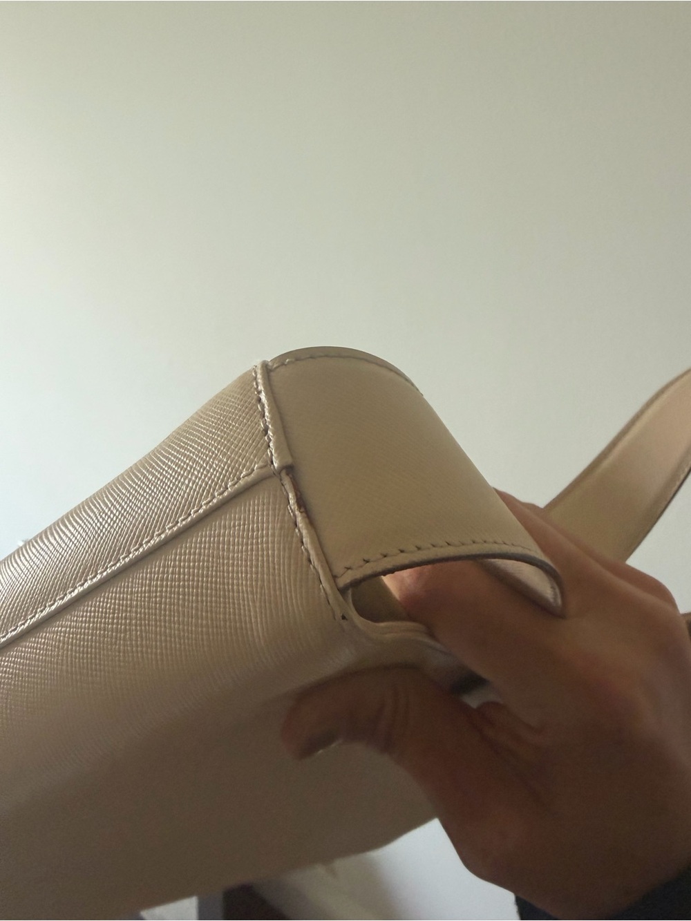 Salvatore Ferragamo Nude Leather Shoulder Bag with Gold Ring Hardware - Picture 10 of 11